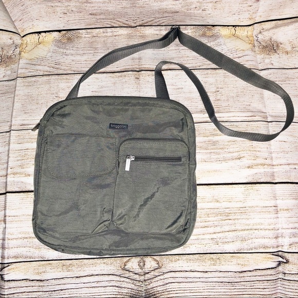 Baggallini Canyon Bag Crossbody - Picture 1 of 5
